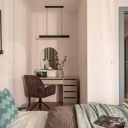 Ina Rent - Czysta Delux Apartahotel Breslavia