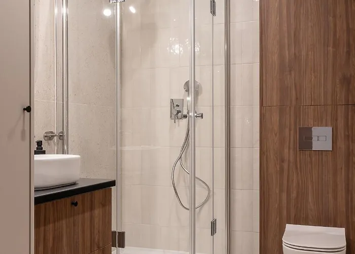 Ina Rent - Czysta Delux Aparthotel 3*