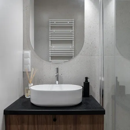 Hotel apartamentowy Ina Rent - Czysta Delux
