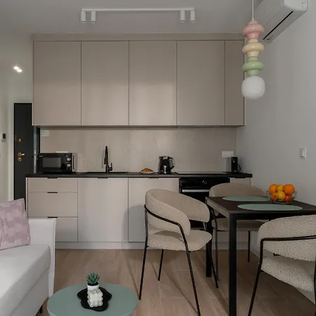Hotel apartamentowy Ina Rent - Czysta Delux