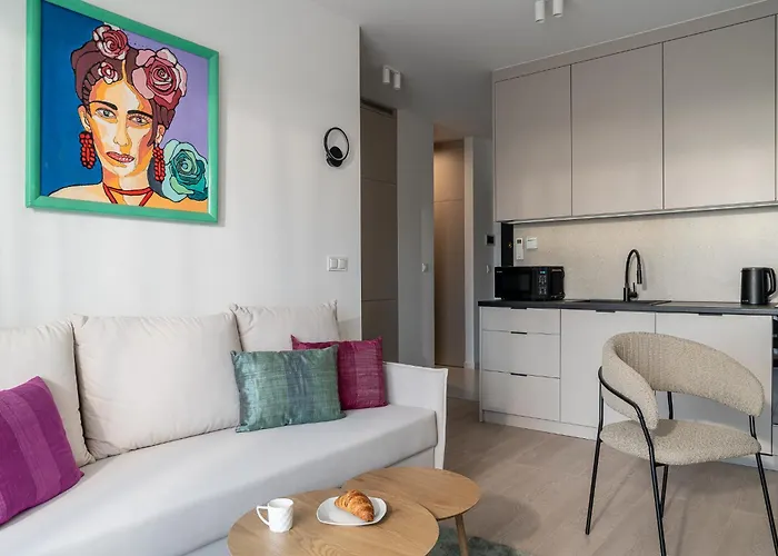 Ina Rent - Czysta Delux Apart Otel 3*